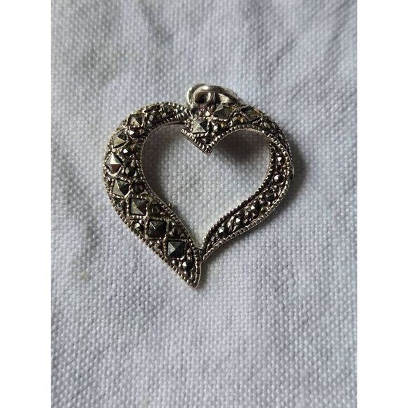 Vintage 925 Sterling Silver Marcasite Floating Heart Charm Pendant - Picture 1 of 3
